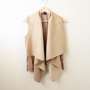 • Vegan Leather & Suede Moto Vest •